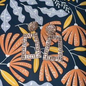Sparkling Gold Geometric Earrings